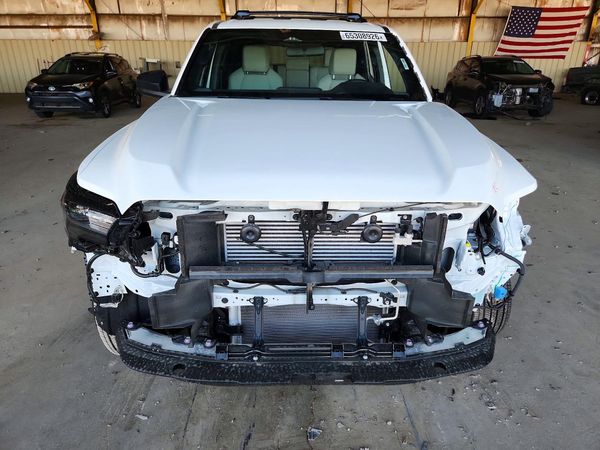 2025 TOYOTA 4RUNNER