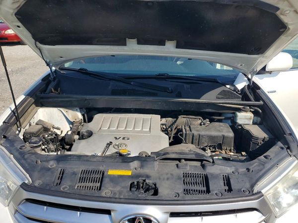 2013 TOYOTA HIGHLANDER Base/Hybrid