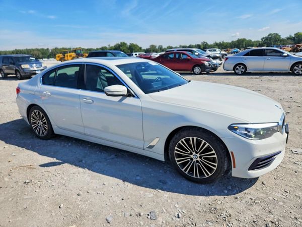 2019 BMW 530