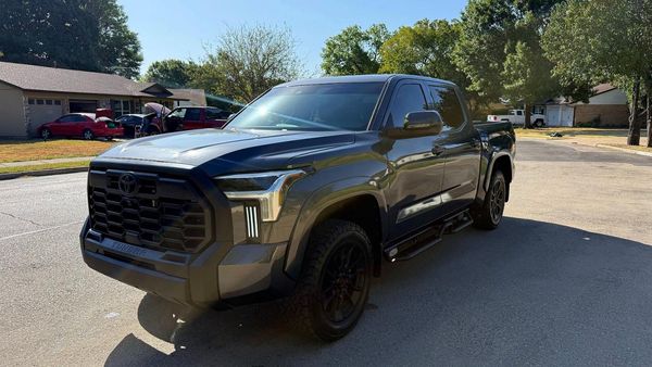 2026 TOYOTA TUNDRA SR
