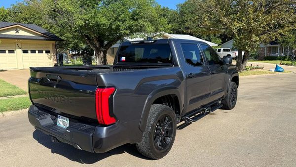 2026 TOYOTA TUNDRA SR