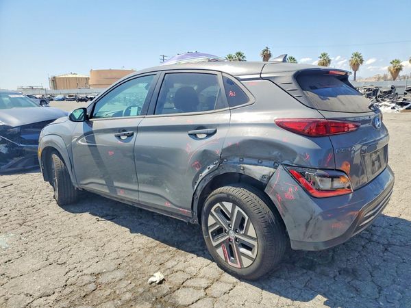 2023 HYUNDAI KONA SE