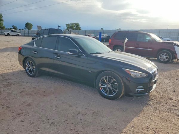 2017 INFINITI Q50