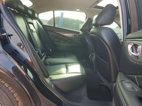 2017 INFINITI Q50