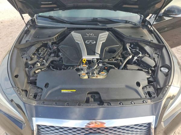 2017 INFINITI Q50