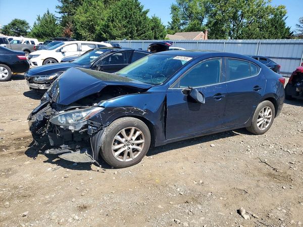 2016 MAZDA 3 SE
