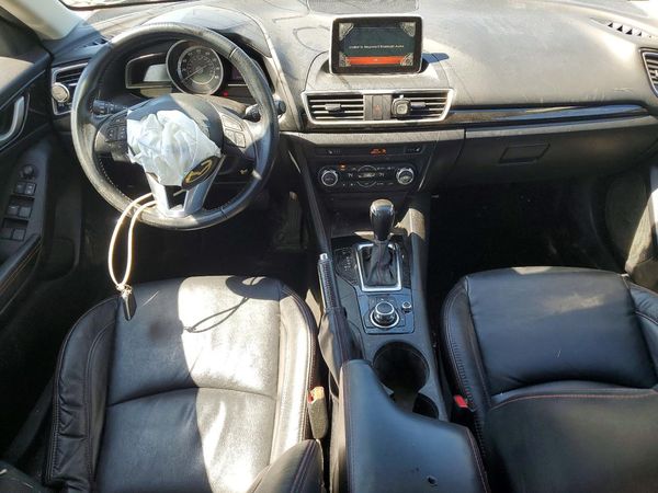 2016 MAZDA 3 SE