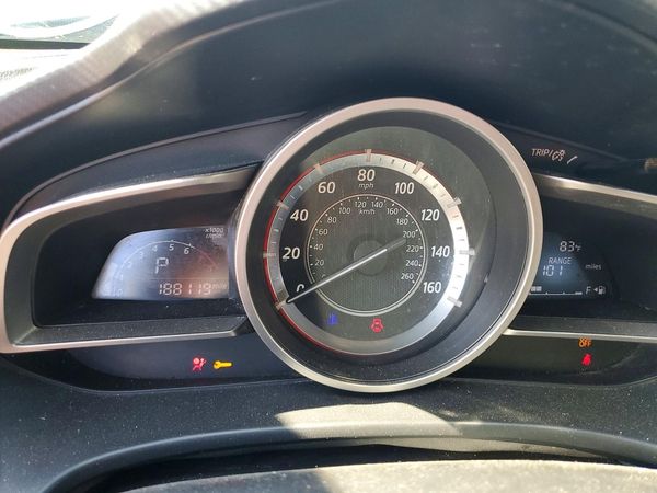 2016 MAZDA 3 SE