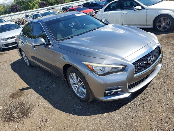 2017 INFINITI Q50