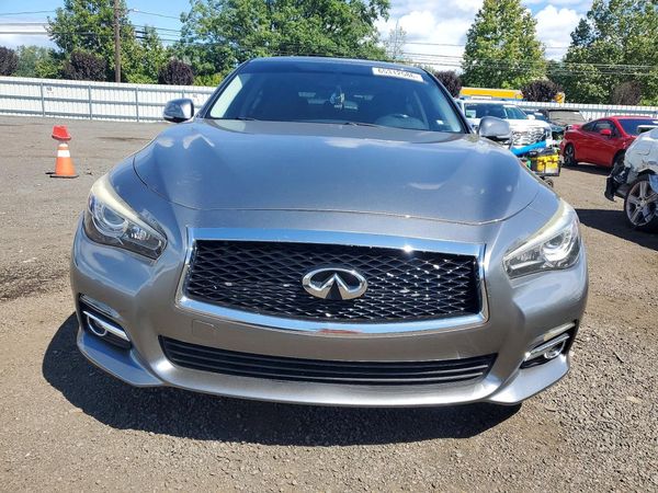 2017 INFINITI Q50