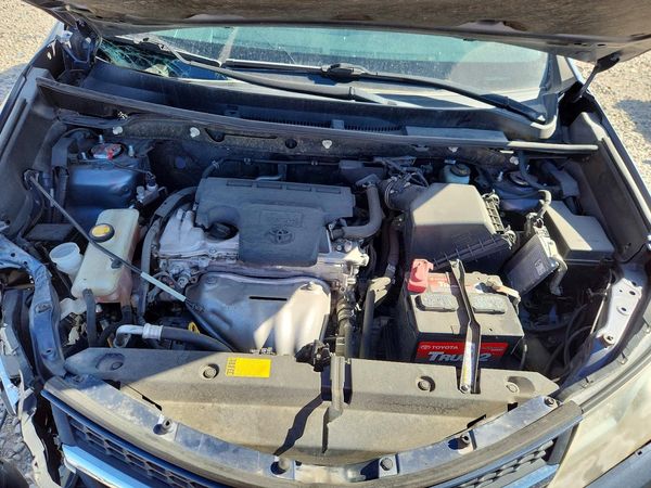2013 TOYOTA RAV4 High — Engine bay