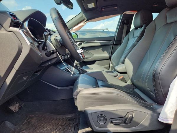 2024 AUDI Q3