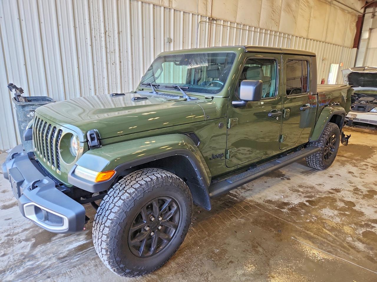 2022 JEEP GLADIATOR