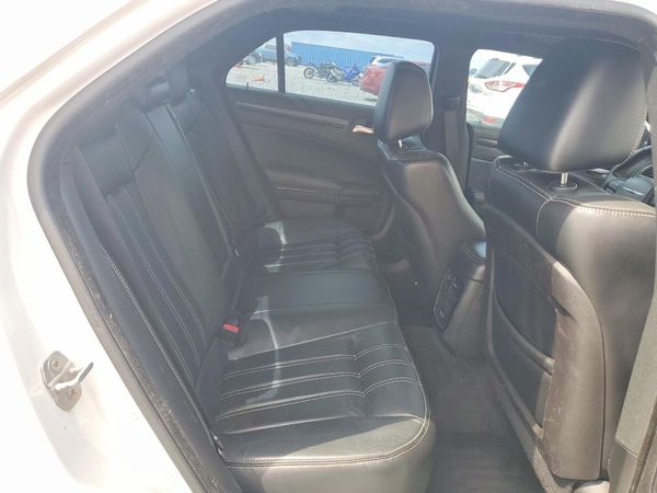 2015 CHRYSLER 300