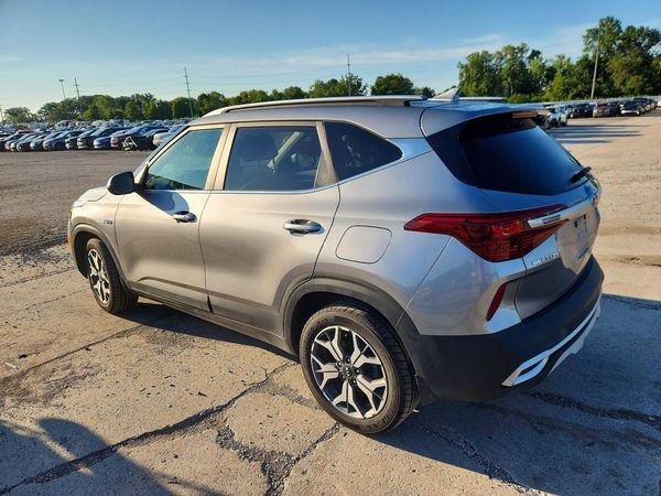2021 KIA SELTOS EX