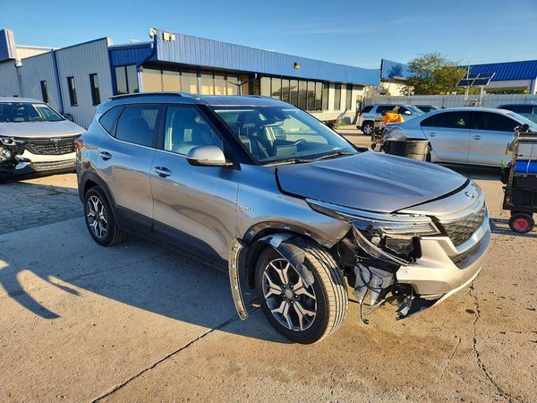2021 KIA SELTOS EX