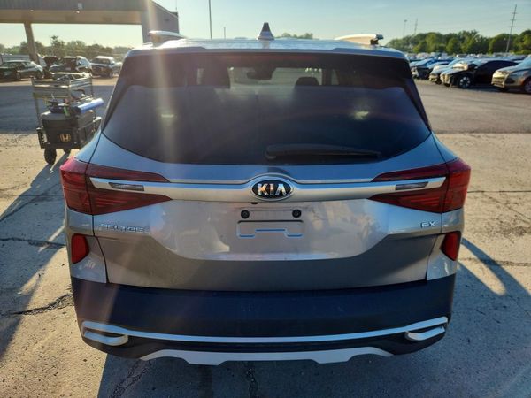 2021 KIA SELTOS EX