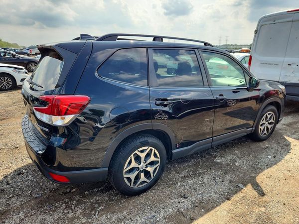 2020 SUBARU FORESTER