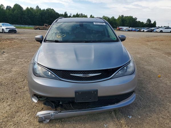 2021 CHRYSLER VOYAGER LXI