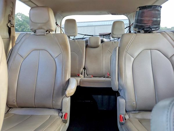 2021 CHRYSLER VOYAGER LXI