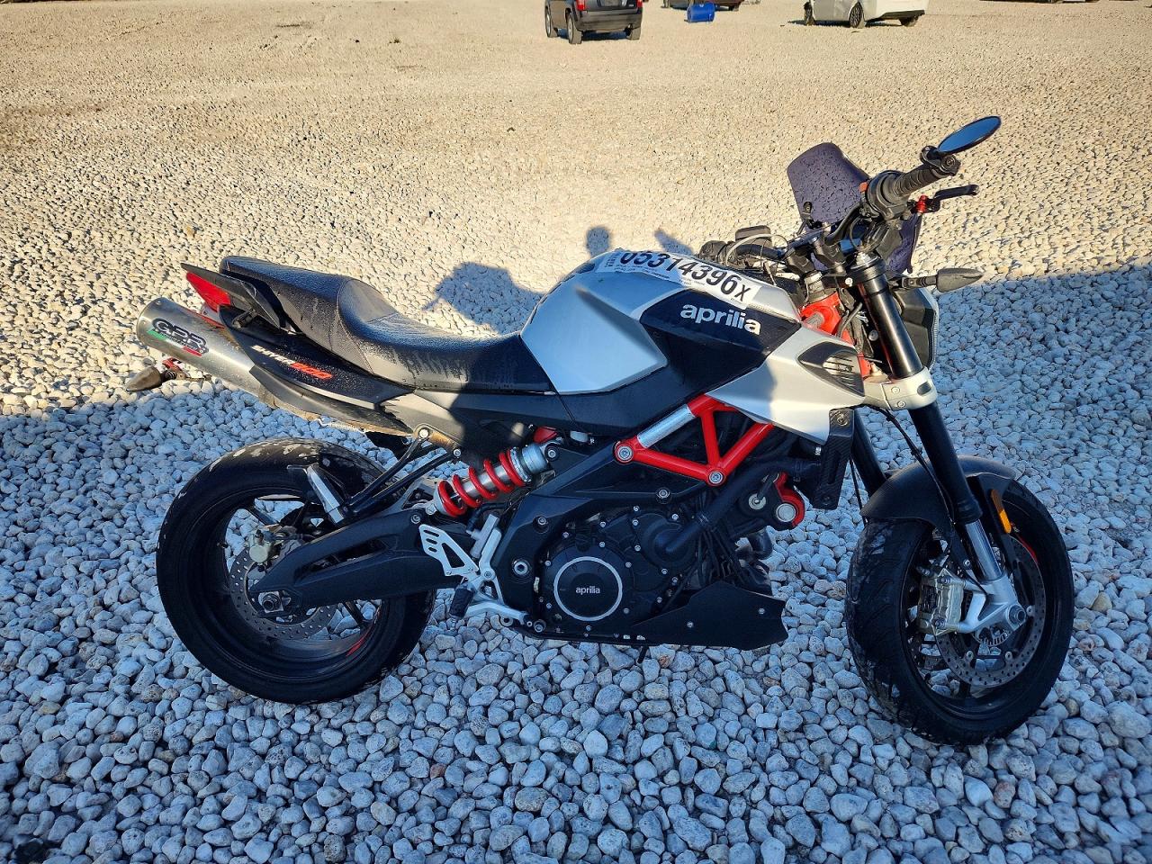 Aprilia SHIVER 900