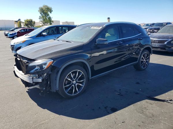 2017 MERCEDES-BENZ GLA GLA250-4M