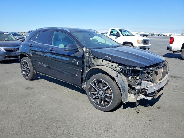 2017 MERCEDES-BENZ GLA GLA250-4M