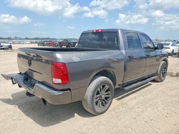2014 RAM 1500 ST