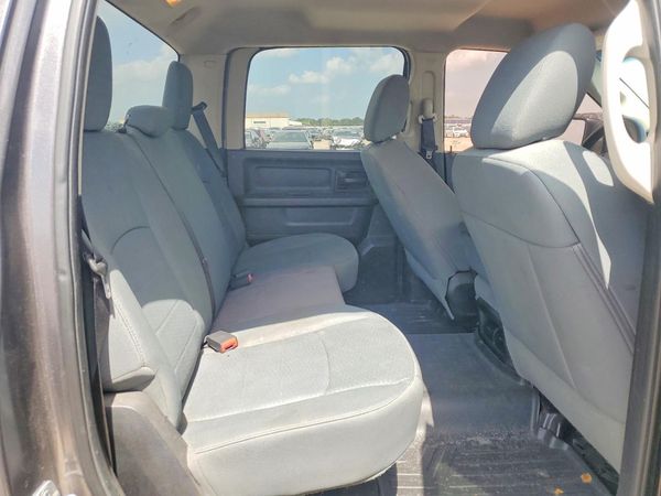 2014 RAM 1500 ST
