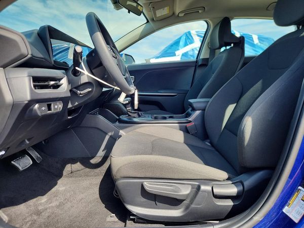 2026 KIA K4 LX, LXS