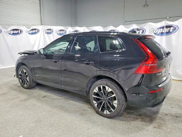 2026 VOLVO XC60 Plus Dark