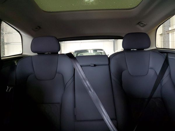 2026 VOLVO XC60 Plus Dark