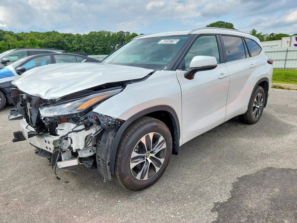2026 TOYOTA HIGHLANDER