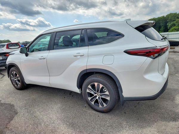 2026 TOYOTA HIGHLANDER