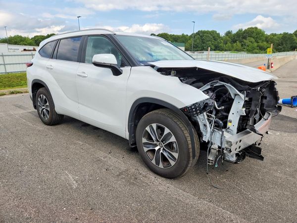 2026 TOYOTA HIGHLANDER