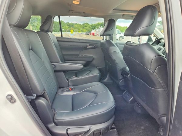 2026 TOYOTA HIGHLANDER