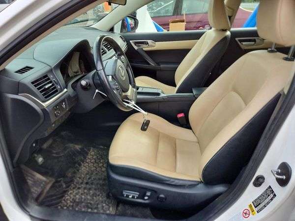 2014 LEXUS CT 200h
