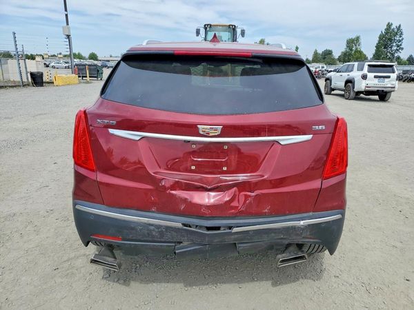 2017 CADILLAC XT5 Base