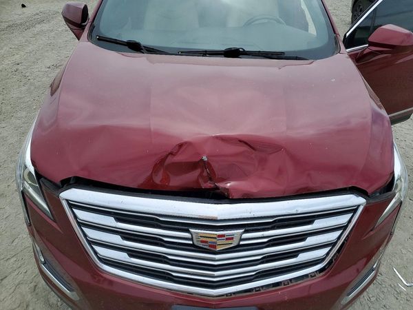 2017 CADILLAC XT5 Base
