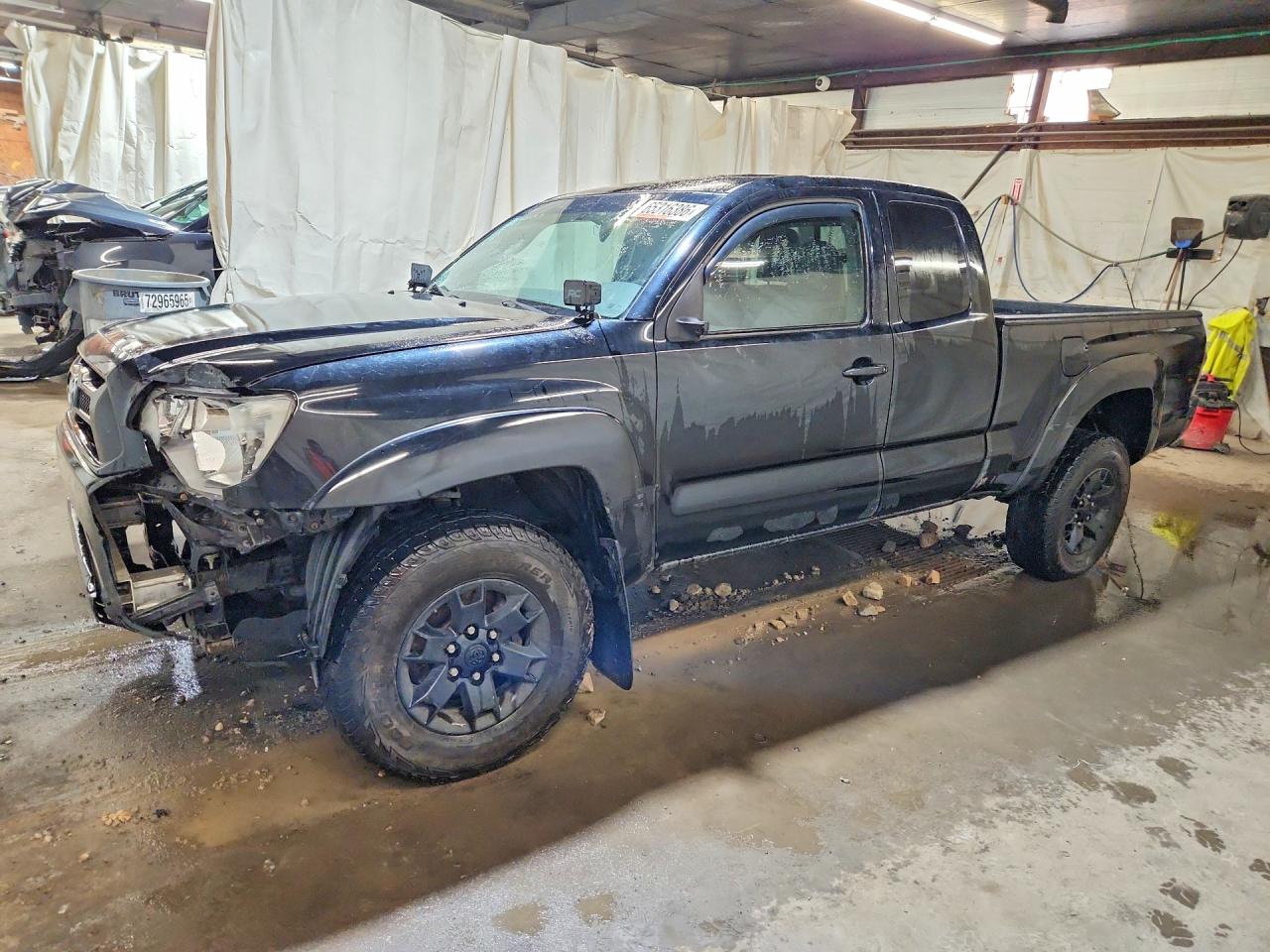 2015 TOYOTA TACOMA Delux Grade