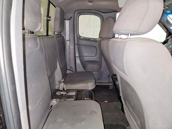2015 TOYOTA TACOMA Delux Grade