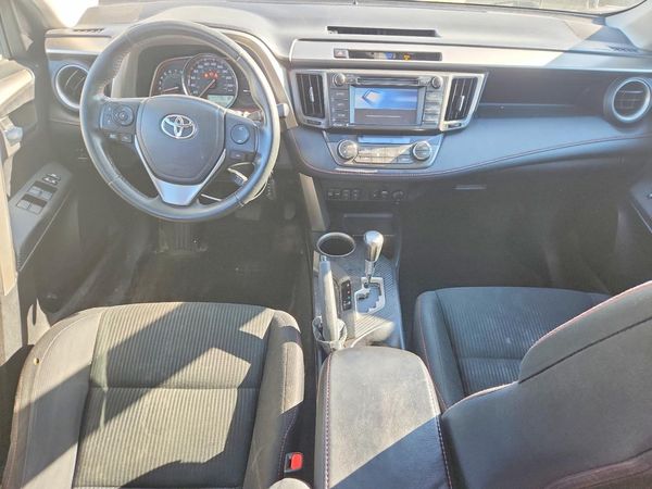 2015 TOYOTA RAV4 XLE (M Grade)