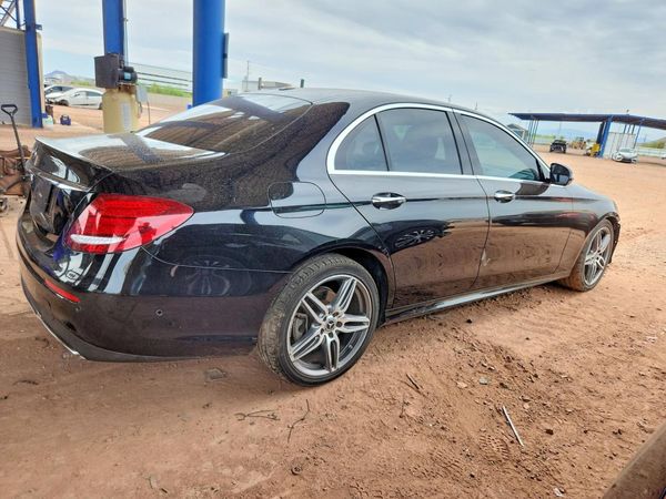 2019 MERCEDES-BENZ E E300