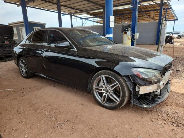 2019 MERCEDES-BENZ E E300