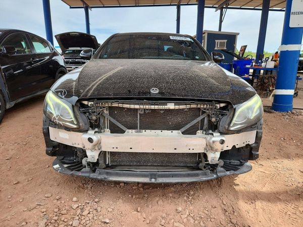 2019 MERCEDES-BENZ E E300