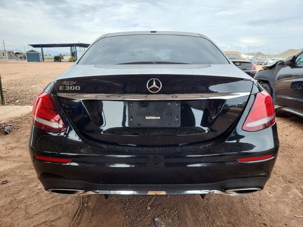 2019 MERCEDES-BENZ E E300