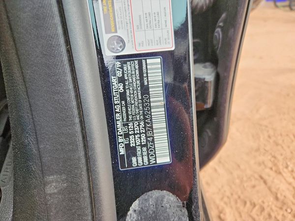 2019 MERCEDES-BENZ E E300