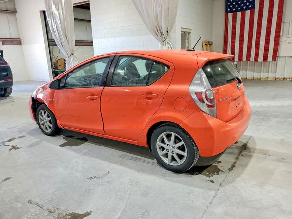 2014 TOYOTA PRIUS