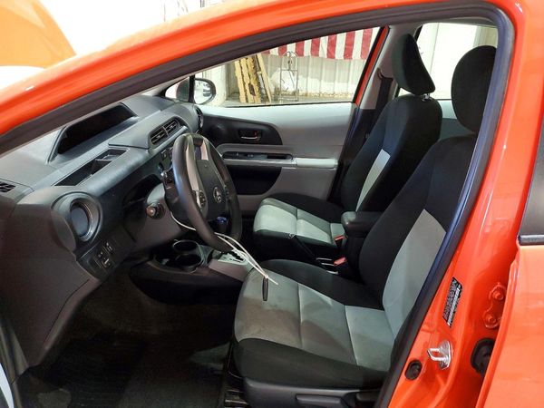 2014 TOYOTA PRIUS