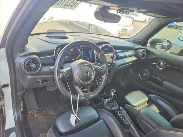 2021 MINI COOPER